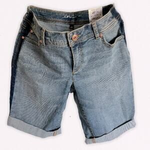 INC Novelty Denim Curvy Fit Cordelia Wash Cuffed Shorts 4 NEW